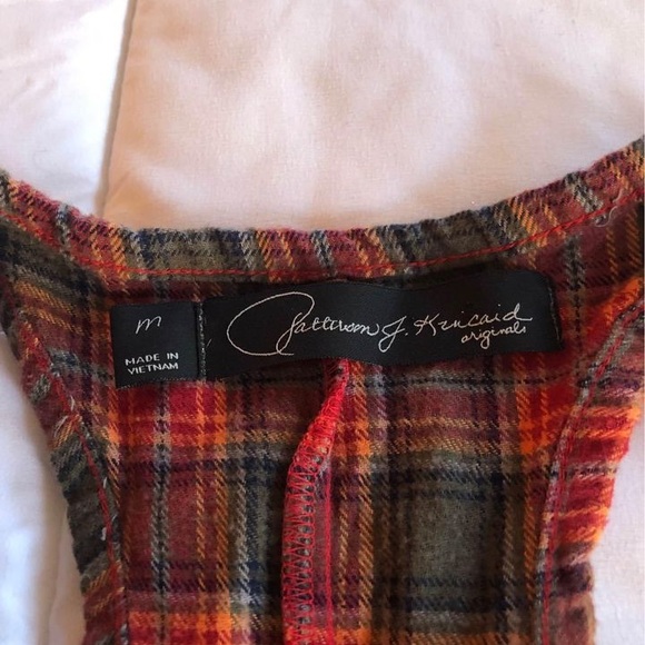 Patterson J. Kincaid - Women’s Top - Red Plaid Print - Size Medium - Picture 3 of 6